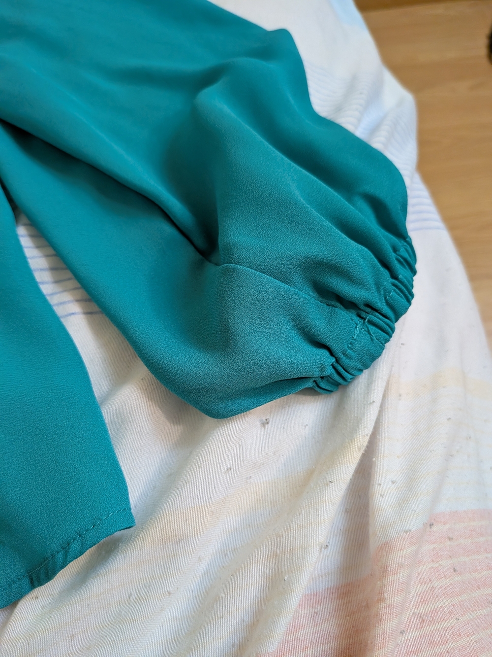H&M Turquoise Top - Picture 3 of 6